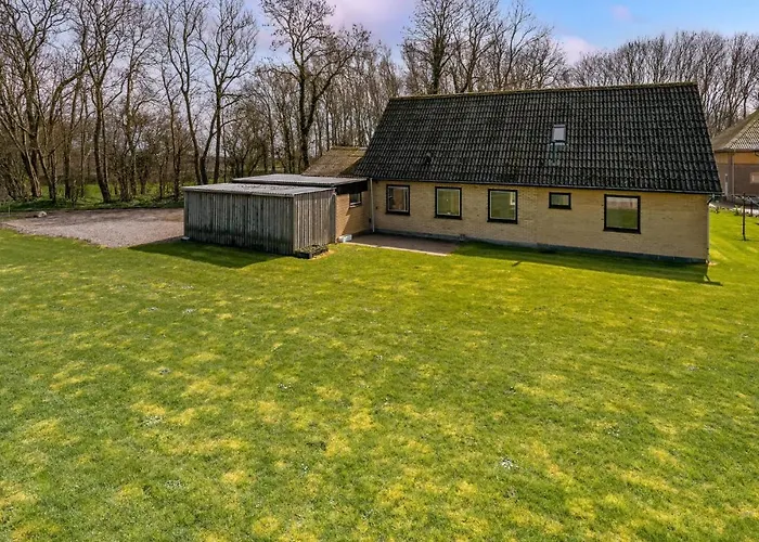 Stunning In Sydals With Wifi * Skovby (Syddanmark)